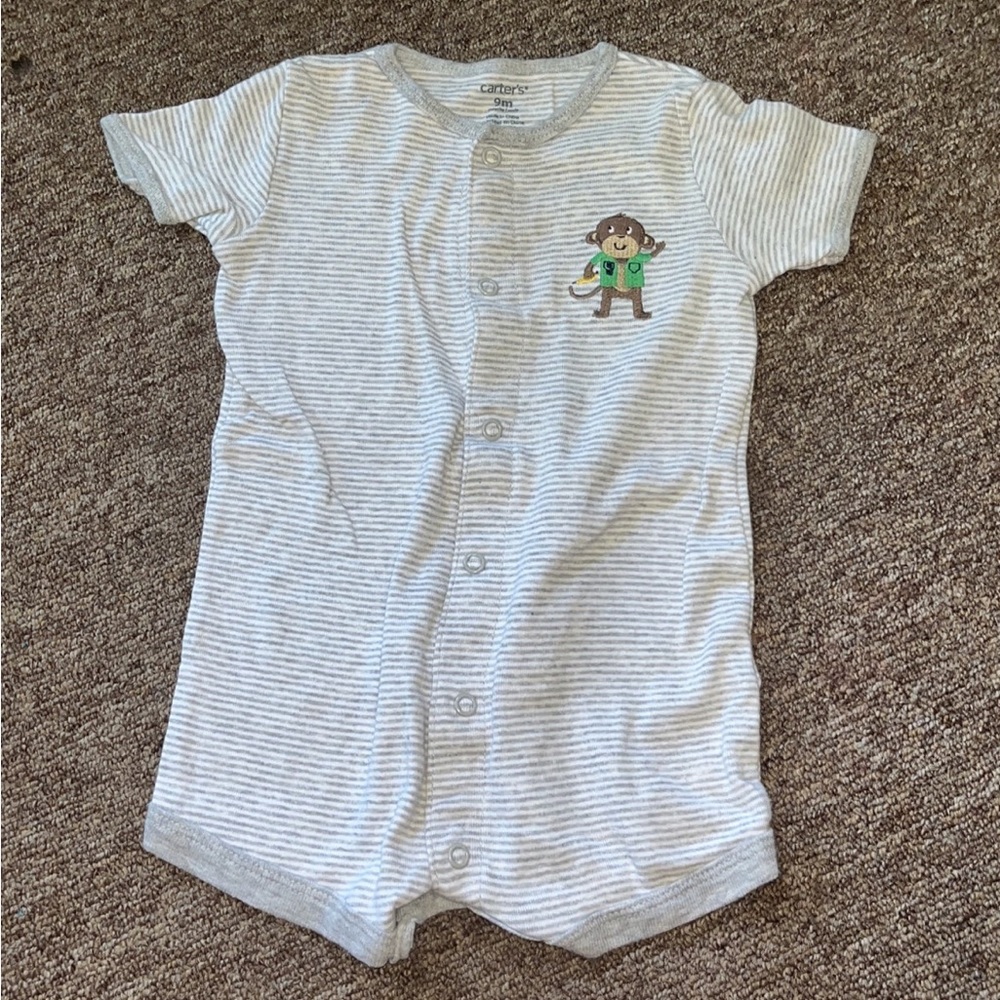 Carter’s Monkey Romper Size 9 Months